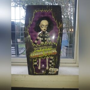 Living dead dolls